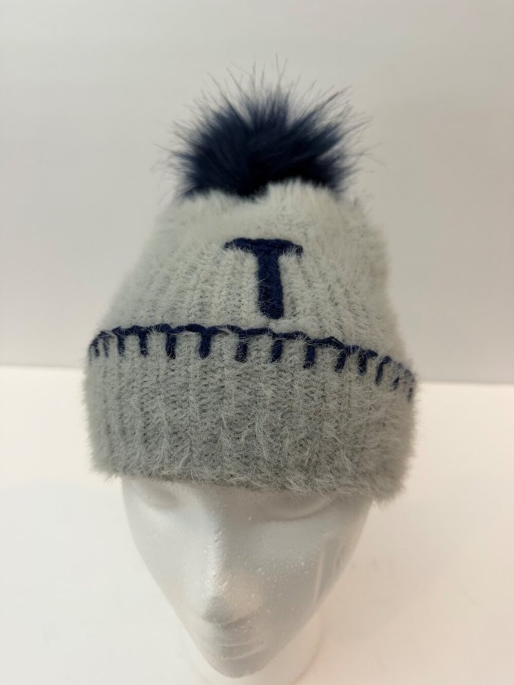 Anthropologie Women's Maeve One Size Gray Blue Monogram Initial "T" Beanie NWT